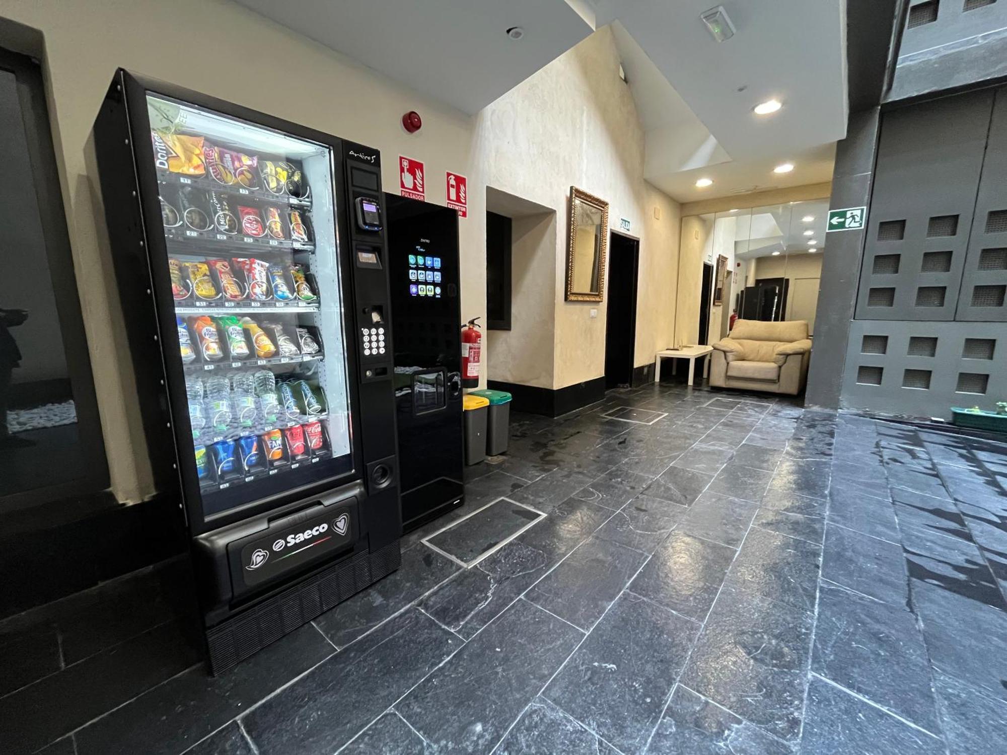 Center Sevilla Confort 4 Экстерьер фото